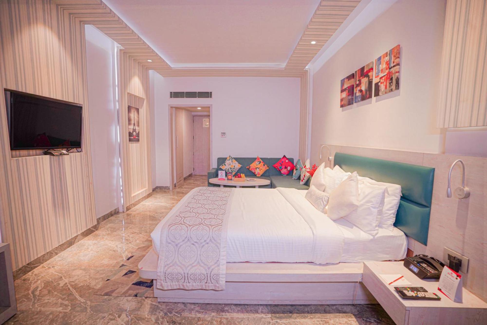 Hotel Swarn Towers Bareilly Extérieur photo
