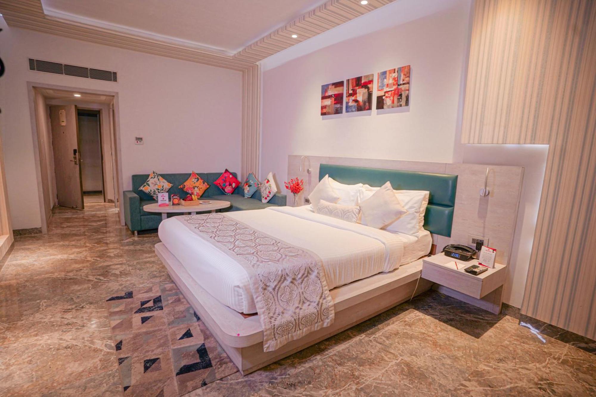 Hotel Swarn Towers Bareilly Extérieur photo
