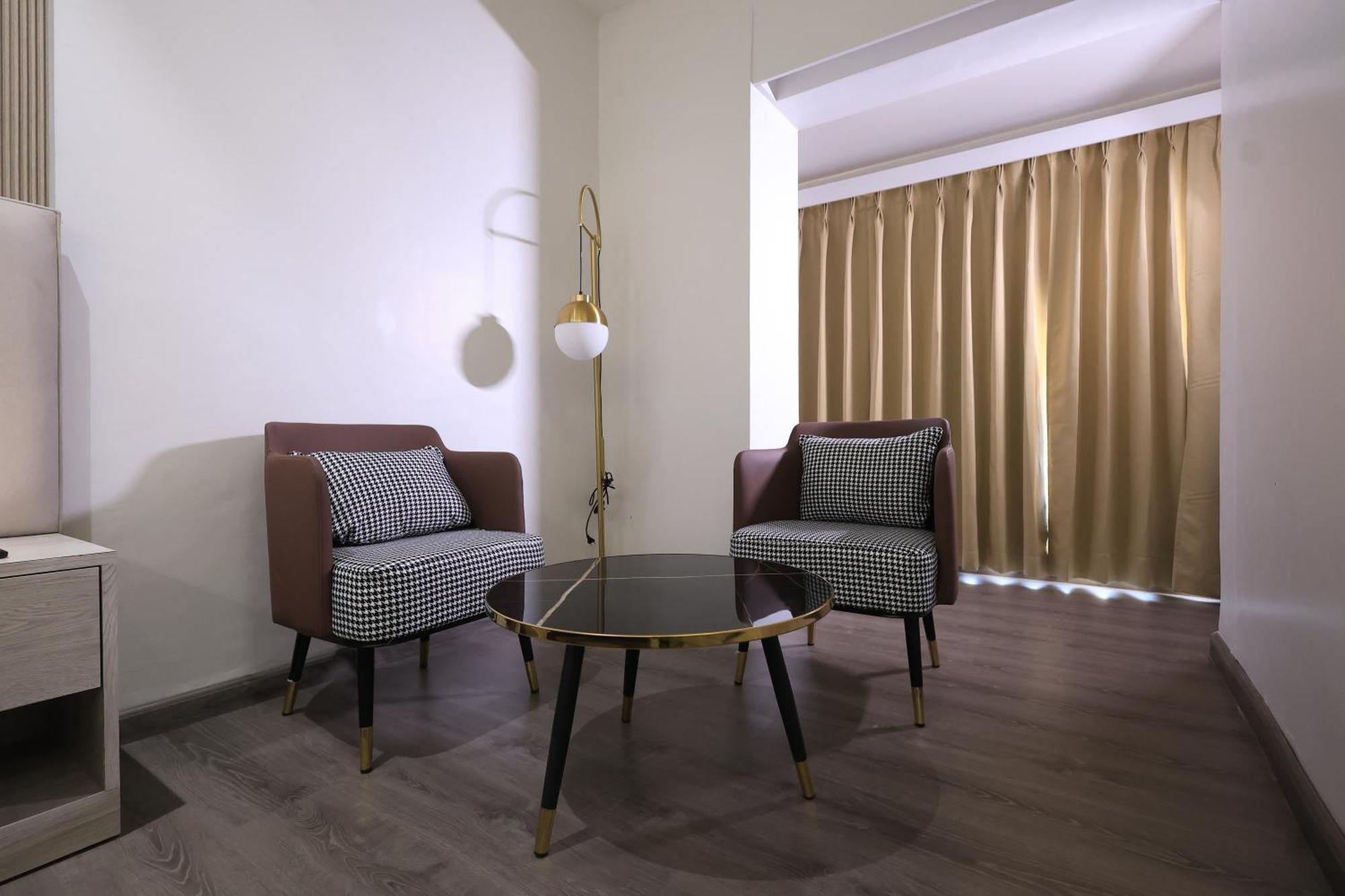Hotel Swarn Towers Bareilly Extérieur photo